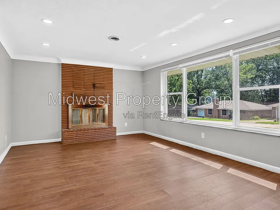 2050 Goodale Ave