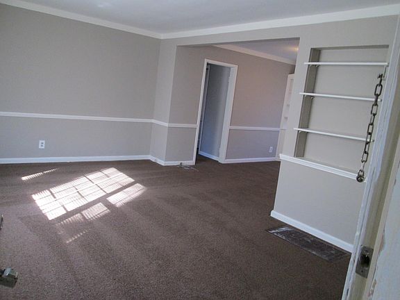2nd image of 314 Mayfair Blvd APT B