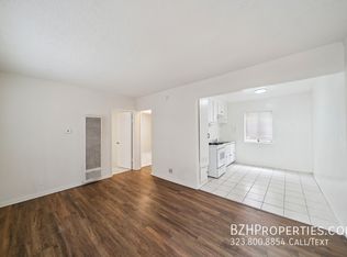 8633 Denver Ave APT 2, Los Angeles, CA 90044