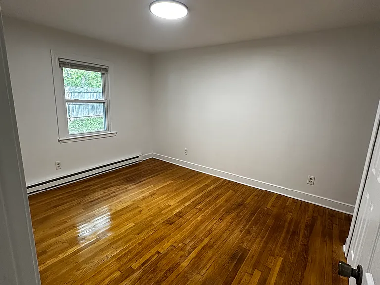 15 Patrick Henry St #12 — Photo 2