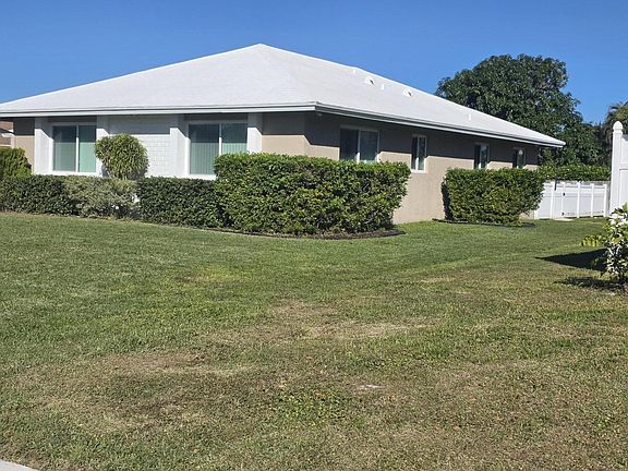 4th image of 27 Vista Del Rio