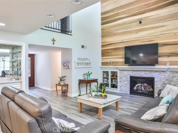 9453 Friendly Woods Ln, Whittier, CA 90605