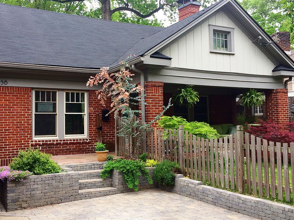 2nd image of 856 Greenwood Ave NE