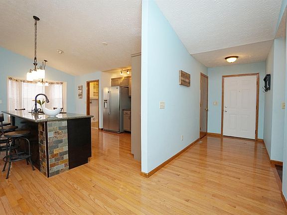 4th image of 6497 Chablis Dr
