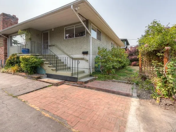 2665 Dalhousie St #2663, Oak Bay, BC V8R 2H8