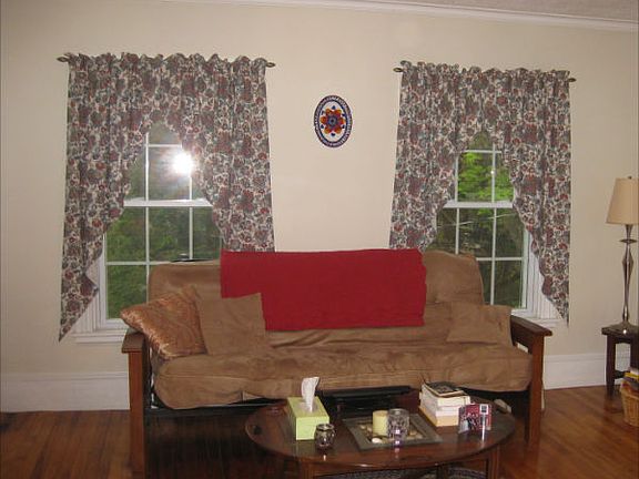 2nd image of 185 Old Mill Rd #4
