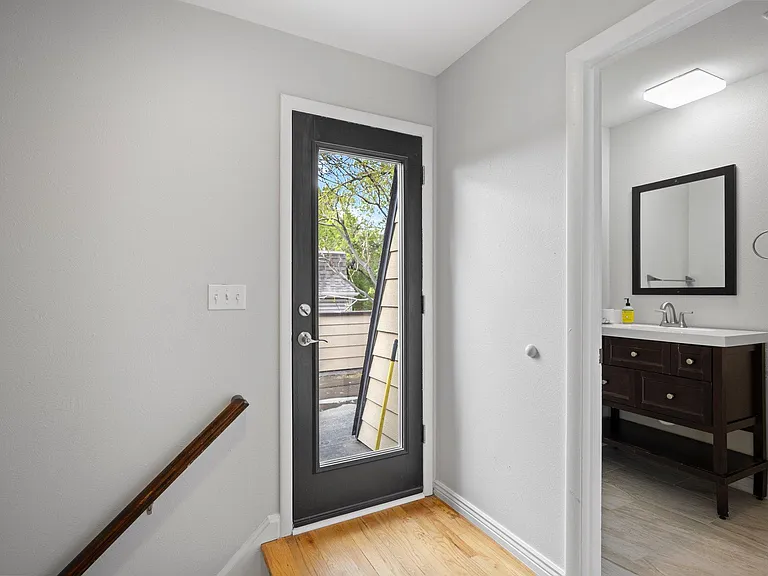 3570 S Hillcrest Dr — Photo 15