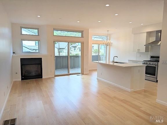 5th image of 4560 Kilarney Circle