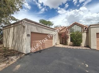131 E Horizon Cir, Oro Valley, AZ 85737