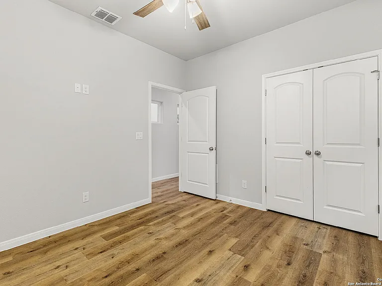 505 Linden Ave — Photo 29