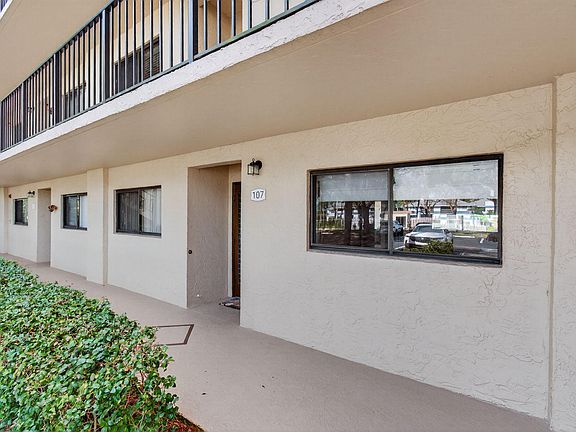 5th image of 15324 Lakes Of Delray Boulevard #107