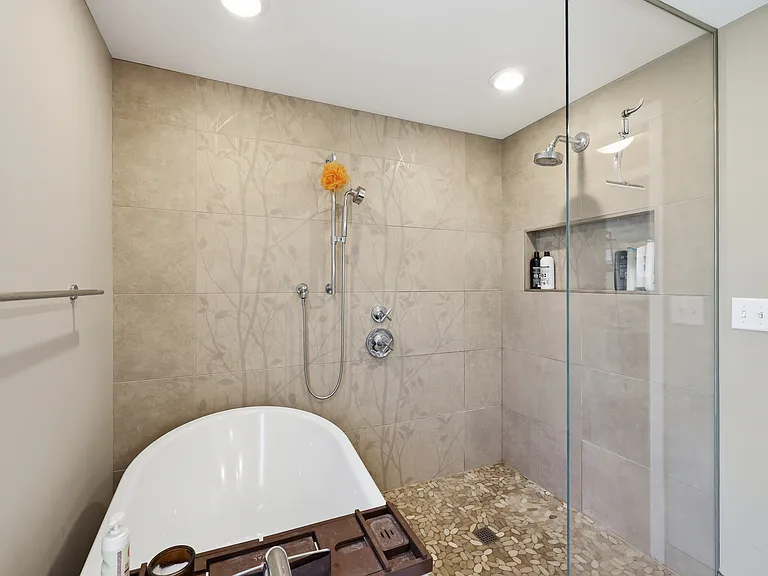4328 S Perry St — Photo 7