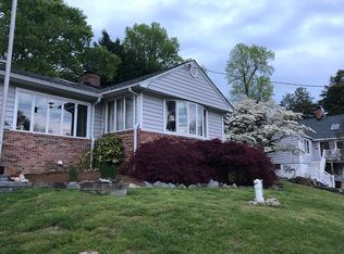 5000 Valley Dr, Chesapeake Beach, MD 20732