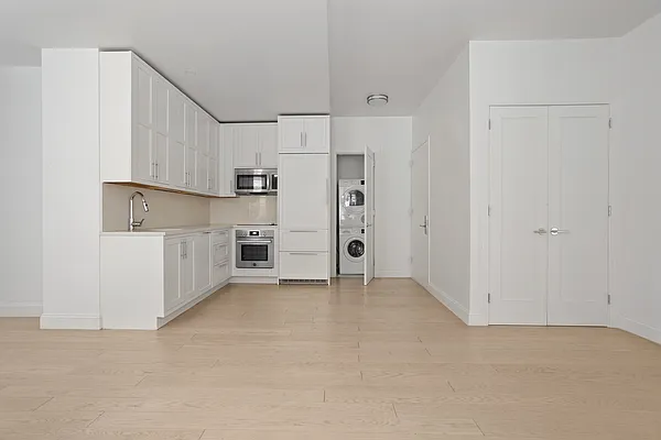 Rented by Corcoran | media 6