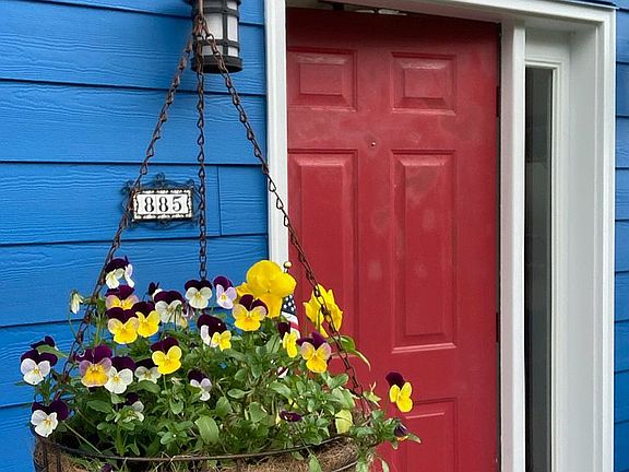 885 Summit Terrace front door