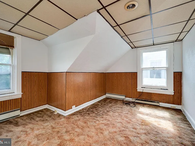 103 Upland Ave #2 — Photo 7