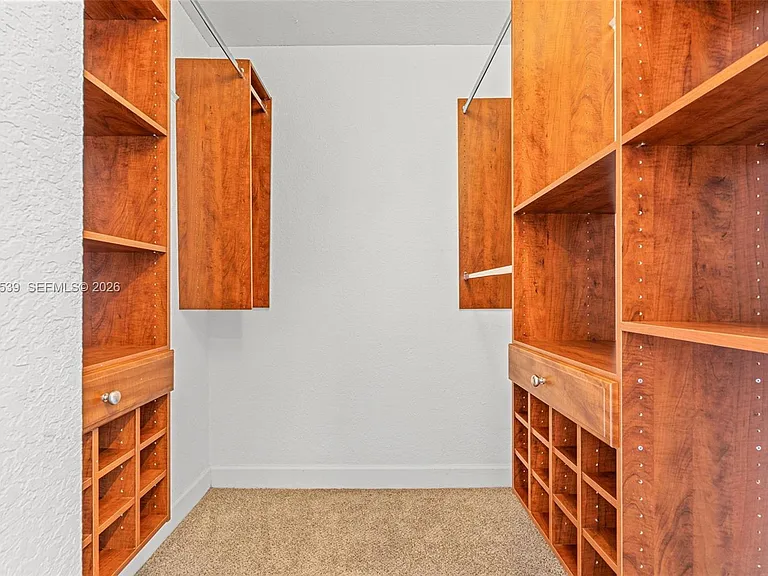 401 69th St #Penthouse 101 — Photo 34