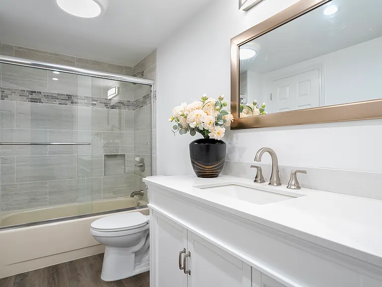 7930 SE 34th St #401 — Photo 19