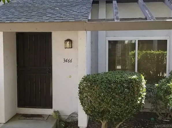 3466 Seabreeze Walk, Oceanside, CA 92056