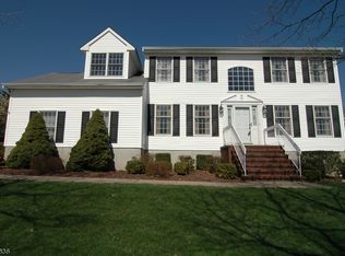 75 Fox Chase Ln, Ledgewood, NJ 07852