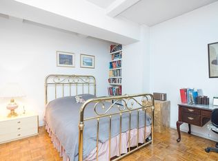 235 E 49th St APT 4C, New York, NY