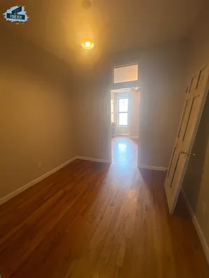 Rented by Fifth & Forever LLC | media 16