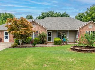 30 Hawk Dr, Vilonia, AR 72173