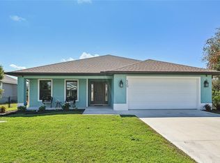 525 Sunset Rd N, Rotonda West, FL 33947