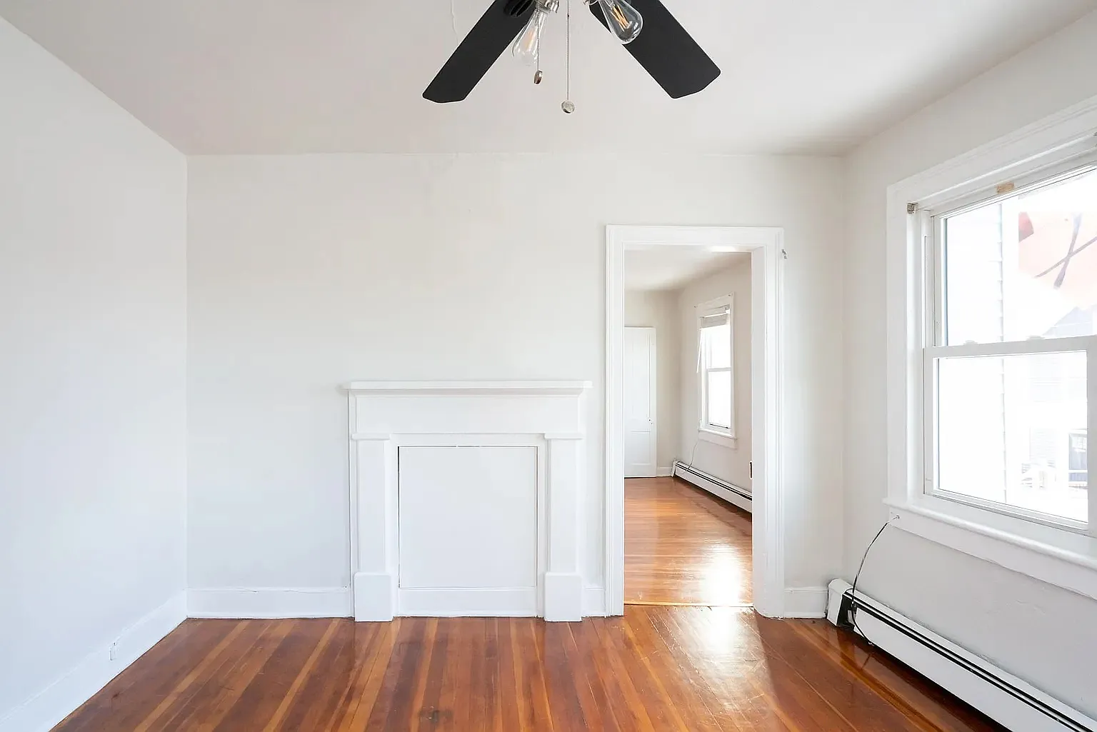 2 bed, 1000 sqft, $2,475 — Photo 3