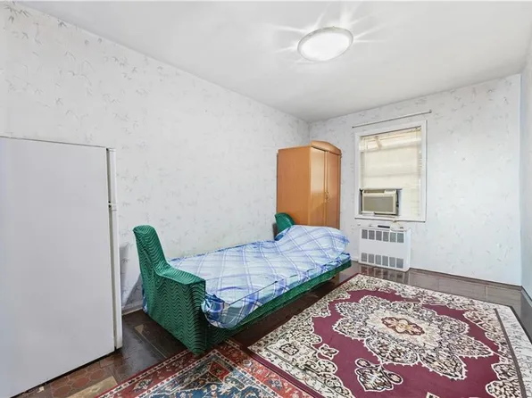 2666 Brown Street image 27 of 37