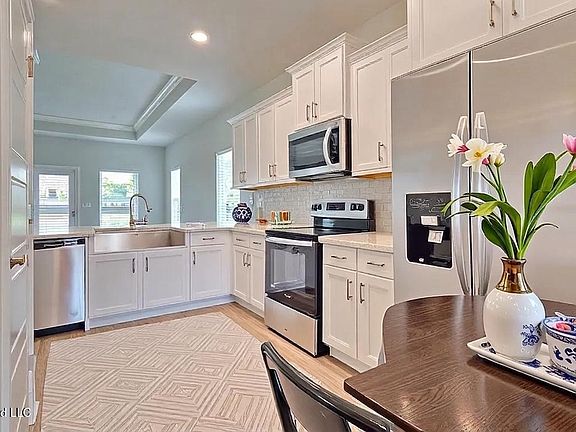 5th image of 14168 Tern Blvd