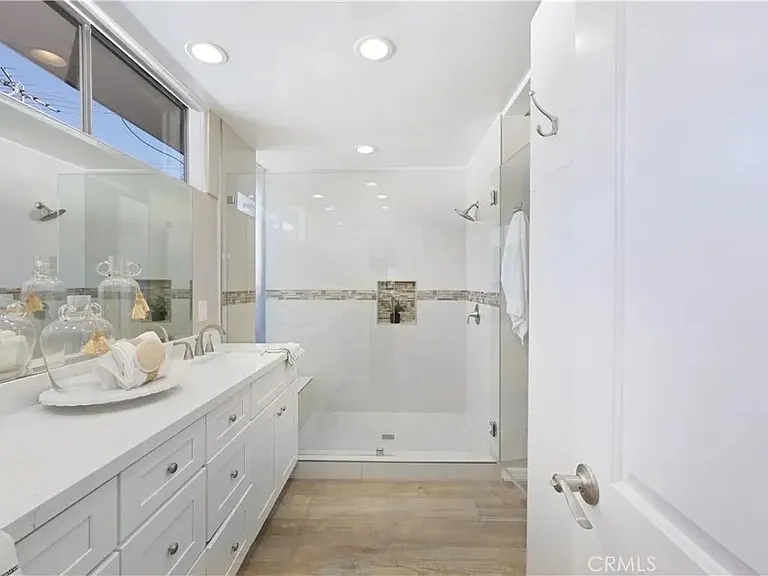 9844 Pangborn Ave — Photo 19