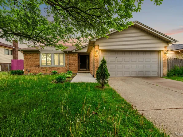 38342 Sleigh Dr, Sterling Heights, MI 48310
