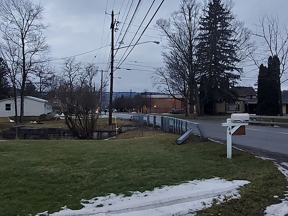 The school is a short walk away