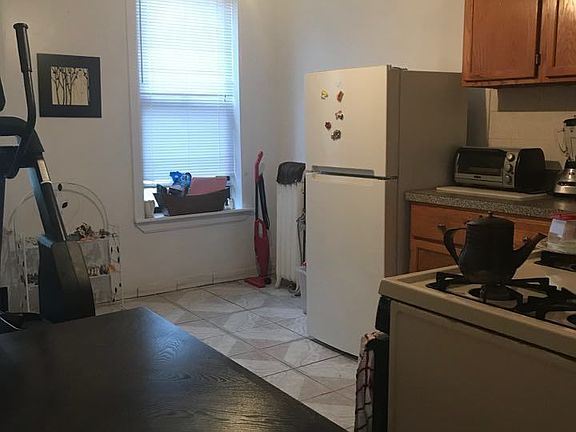 4th image of 6903 6th Ave #B15