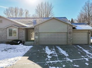 5313 W Summer Creek Pl, Sioux Falls, SD 57106