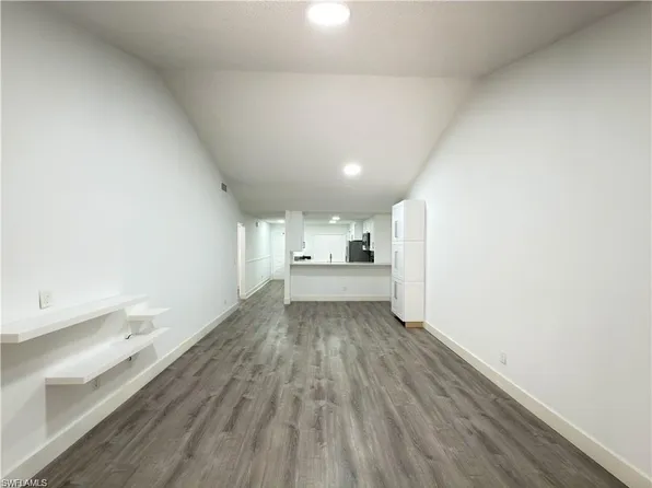 3451 County Barn RD #G203, NAPLES, FL 34112