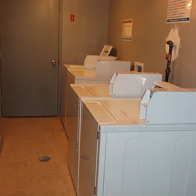 Rented by Nooklyn NYC LLC | media 25