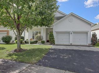 41 Golden Seasons Dr, Lakewood, NJ 08701