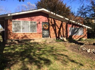 1546 Cliftwood Dr, Clarksville, IN 47129