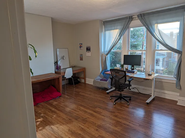 621 Kirtland St — Photo 5