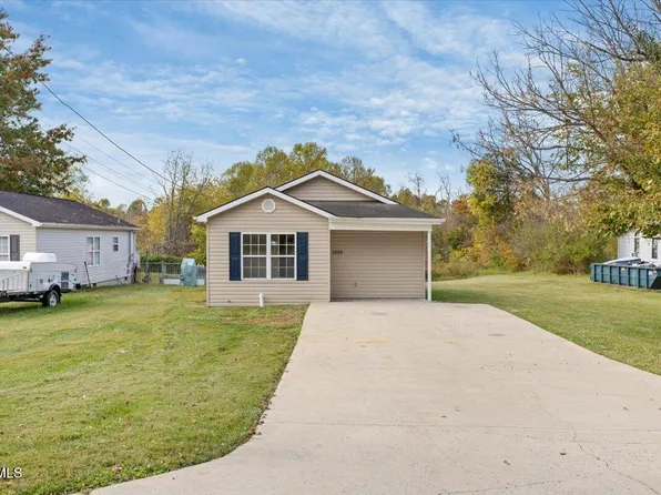 3228 Mayfield Dr, Johnson City, TN 37604