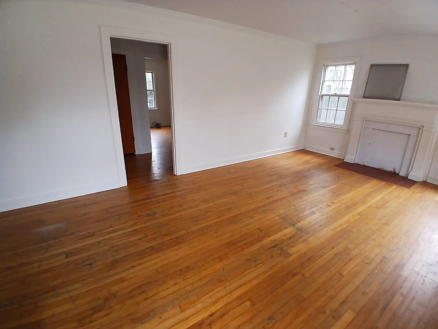 3 bed, $1,200 — Photo 4