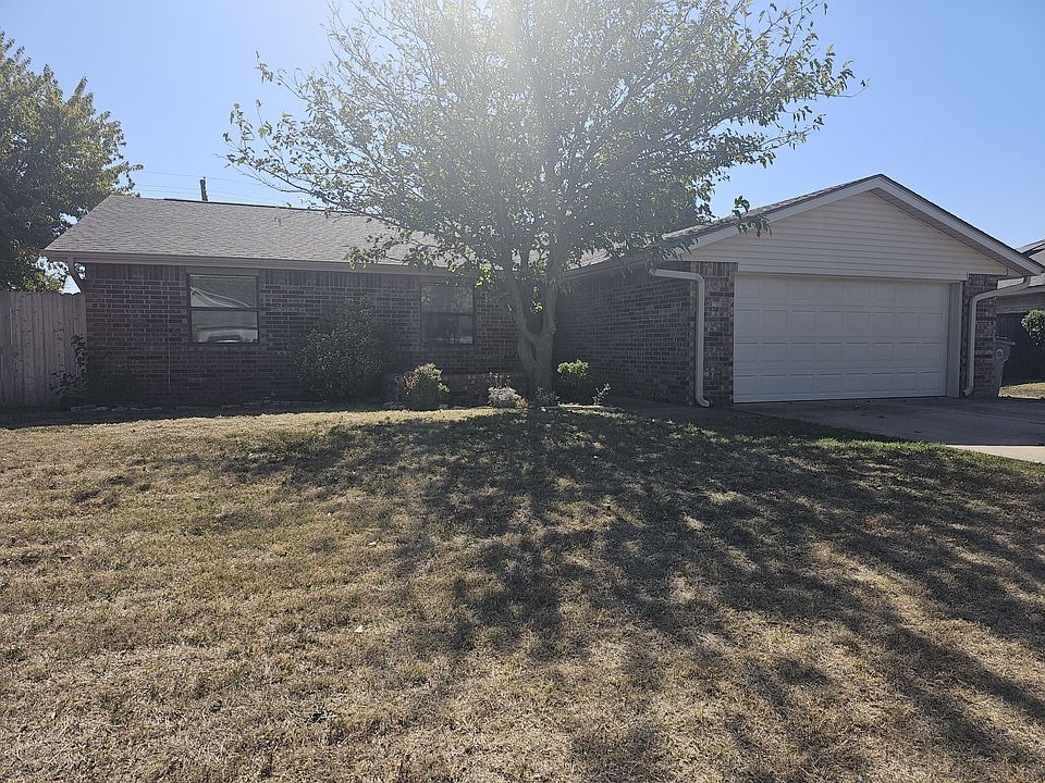 1st image of 6822 NW Ferris Pl