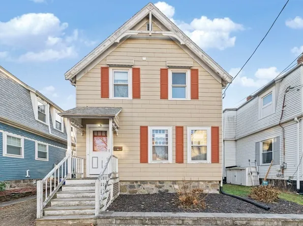5 Allen Pl, Melrose, MA 02176