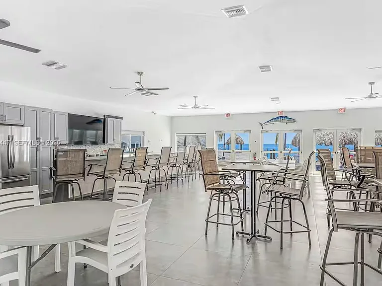 10877 Overseas Hwy #37 — Photo 20