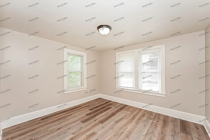 805 Woodland Ave — Photo 10