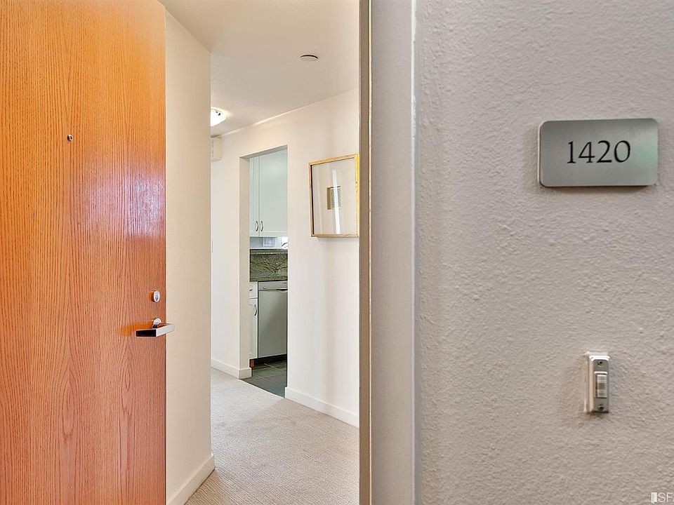 1st image of 1 Daniel Burnham Ct APT 1420