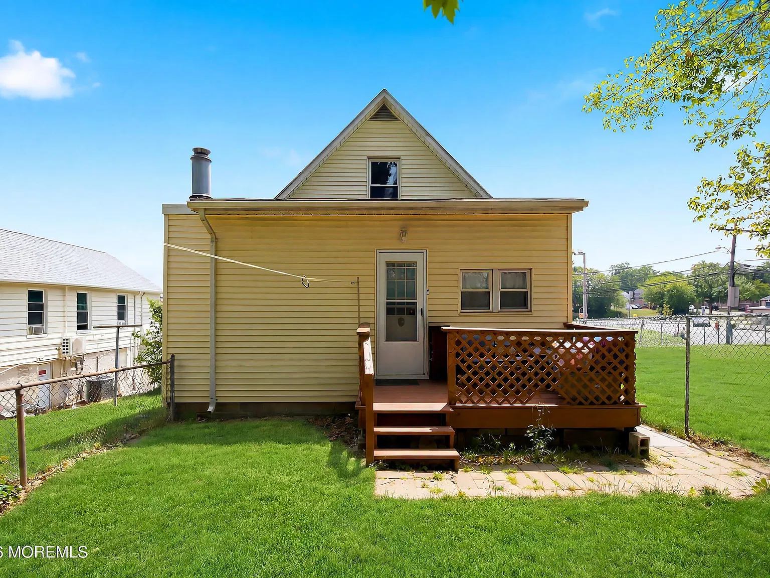 3 bed, 1120 sqft, $2,950 — Photo 2