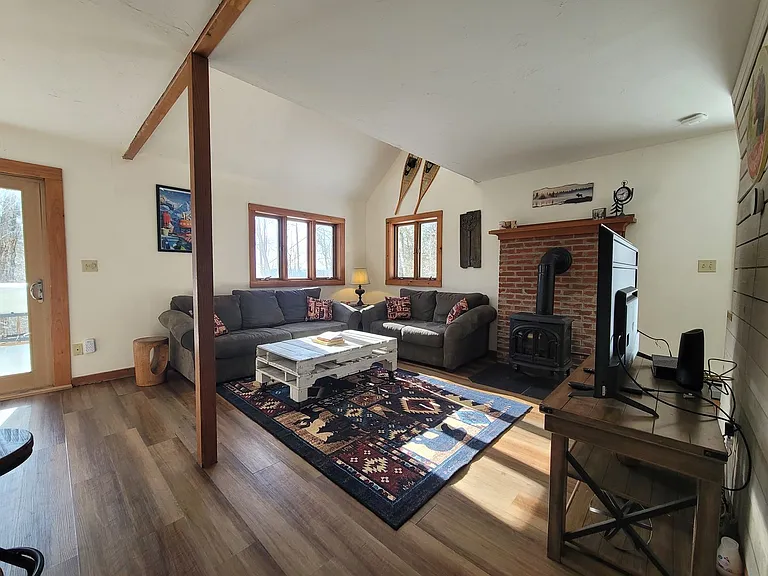 194 Reservoir Rd — Photo 6